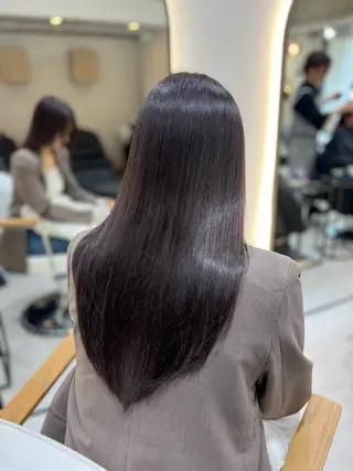 ロング カラー Zina aimiのヘアスタイル