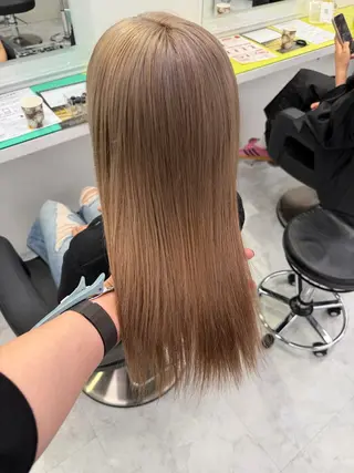 ロング カラー ヘアアレンジ 🫧モテる💗ダメー ジレスハイトーン🫧のヘアスタイル