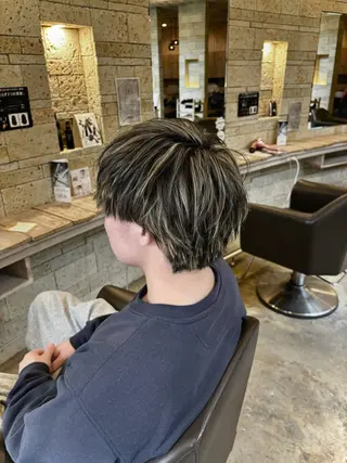 ショート 透明感カラー/ レイヤー/箕浦 稜真のヘアスタイル