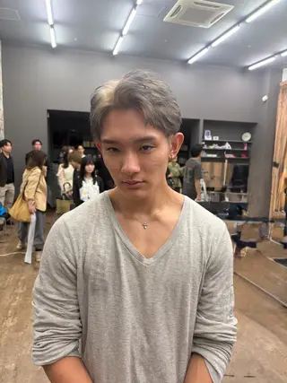 カラー 【ブリーチモデル募集 】高橋航大のヘアスタイル