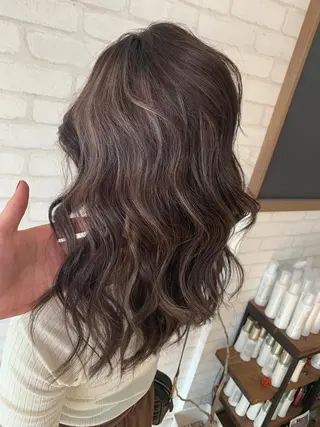 セミロング 穐田 司樹のヘアスタイル
