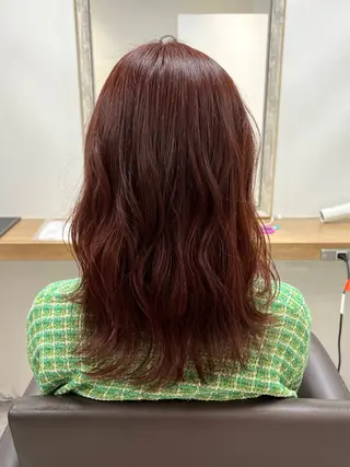 セミロング カラー 吉田 敦月のヘアスタイル