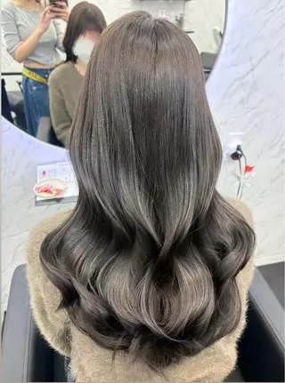 ロング カラー 韓国ヘア🎀 /♡𝓝𝓸𝓪♡のヘアスタイル