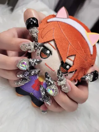 ネイル Natsumi 🦊  Nailのネイルデザイン