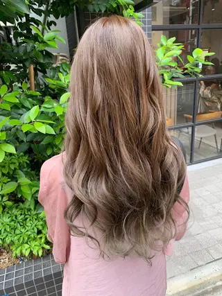 ロング 🌟美髪縮毛矯正🌟 吉田冴一のヘアスタイル