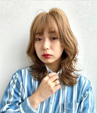 ミディアム カラー 似合う髪型見つけます AYAKAのヘアスタイル
