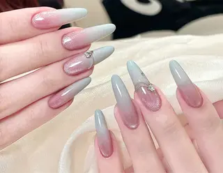 ネイル 🎀M nails✨ ビューティーのネイルデザイン