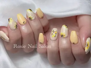 ネイル Rosie Nail サロン南越谷のネイルデザイン