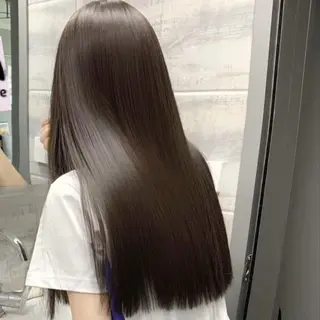 カラー 🍀火曜以外予約⭕ 安藤澪央☘️のヘアスタイル