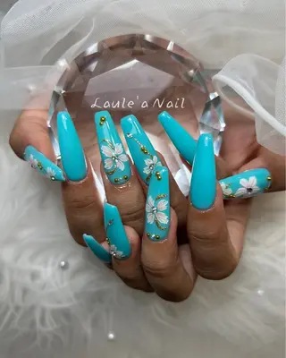 ネイル 🌈 Laule'aのネイルデザイン