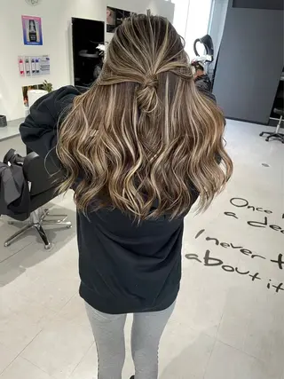 ロング カラー 荒金 大翔のヘアスタイル