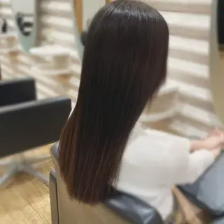 ロング カラー KON｜ごまかさない 艶。酸熱×精密カットのヘアスタイル