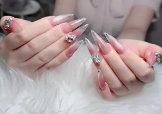 ネイル Lenie Nail Salonのネイルデザイン