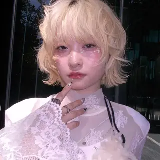 ショート カラー ブリーチ/韓国 ひなたのヘアスタイル