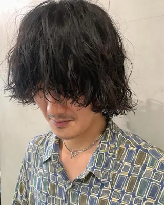 ミディアム パーマ メンズ 優作 〜圧倒的信頼〜のヘアスタイル