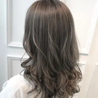 ミディアム カラー 【透明感、艶髪】西村 有司のヘアスタイル