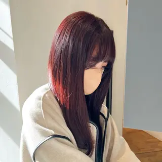 セミロング yuzu🌈／透明感 カラー／ハイトーンのヘアスタイル