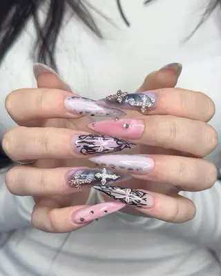 ネイル Luna Nail.Novaのネイルデザイン