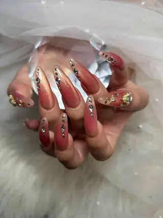 ネイル 🌈 Laule'aのネイルデザイン