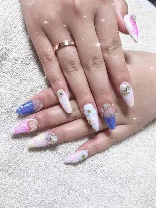 セミロング ネイル 《LB》ラブリエ Nail&eyeのマツエク・マツパデザイン