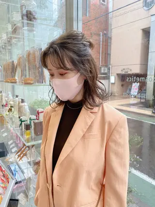 ミディアム カラー 樋口 夏希のヘアスタイル