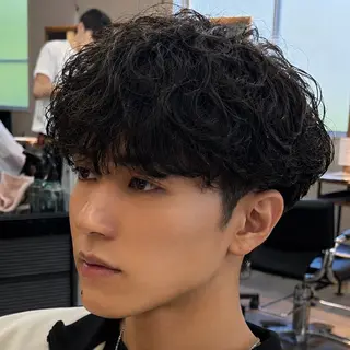 パーマ メンズ 男の理想を叶える🔥 メンズパーマ特化｜関のヘアスタイル