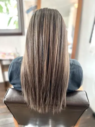 ロング カラー Style Tのヘアスタイル