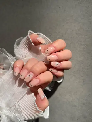 ネイル I-nailロング /ワンホン/キラキラのネイルデザイン