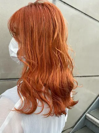 セミロング カラー ヘアアレンジ ブリーチダブルカラー 元町三宮/三ノ宮のヘアスタイル