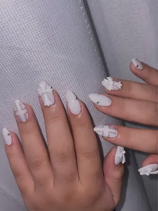 ネイル haku 🤍のネイルデザイン