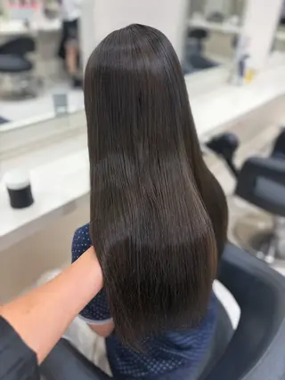 ロング カラー レイヤー×大人可愛い ベージュHARUNAのヘアスタイル
