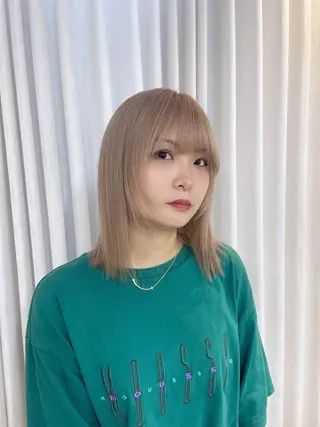 カラー Mii. 内田萌々のヘアスタイル