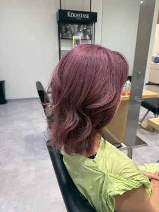 カラー 長谷川 紗羅のヘアスタイル