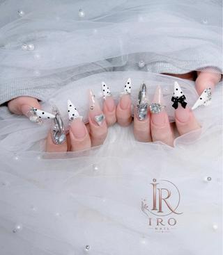 ネイル IRO FUNABASHIのネイルデザイン