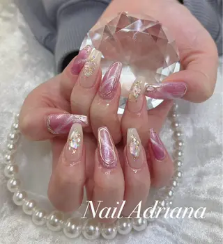 ネイル ADRIANA 大久保駅前徒歩2分のネイルデザイン