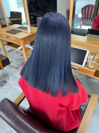カラー 秋山 美奈のヘアスタイル