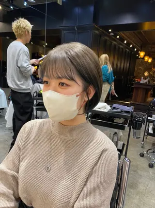 ショート カラー 透明感カラー🌿 グレージュ🐺陽介のヘアスタイル