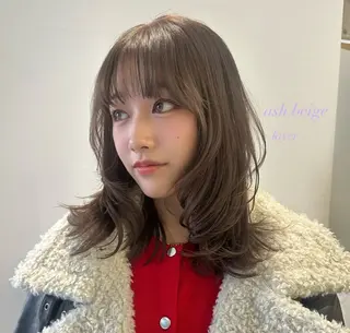 セミロング カラー ハイトーン/透け感 カラー🎀真香のヘアスタイル