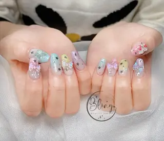 ロング カラー ニュ クインのネイルデザイン