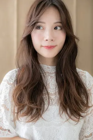 ロング 阿部 雲母のヘアスタイル