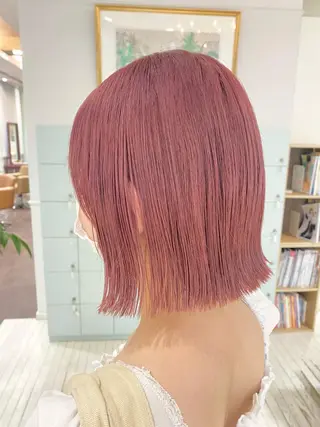 ショート カラー 🫧艶ダブルカラー ブリーチ🫧トモヤのヘアスタイル
