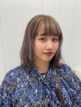 ミディアム カラー ユ カのヘアスタイル