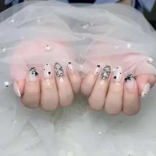 ネイル PEEKABOO 旧:momo京橋のネイルデザイン