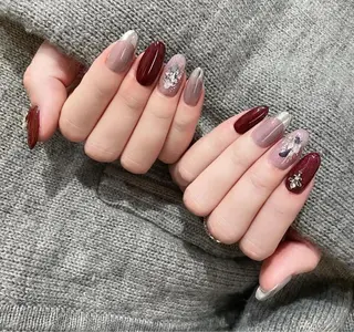 セミロング めぐみのネイルサロン スタッフ練習のネイルデザイン