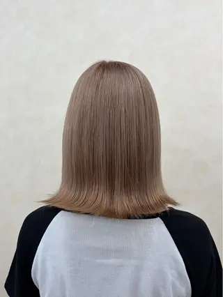 ミディアム カラー 倉澤 愛理のヘアスタイル