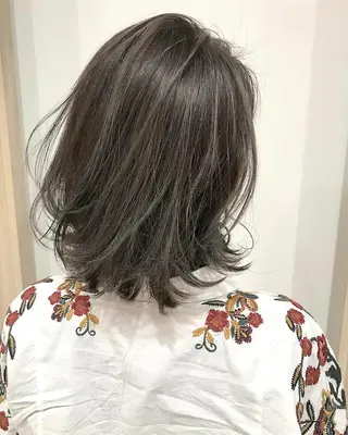 ミディアム ハイトーンブリーチ 土坂　由志【京都】のヘアスタイル