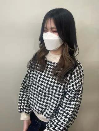 カラー white.梅田 デザインカラー🦄のヘアスタイル