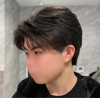 メンズ ulus kobe 藤枝大地のヘアスタイル