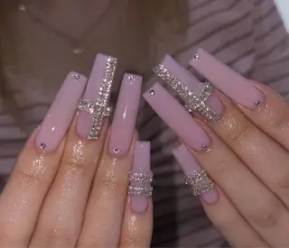 ネイル AUREA Nail 心斎橋店のネイルデザイン