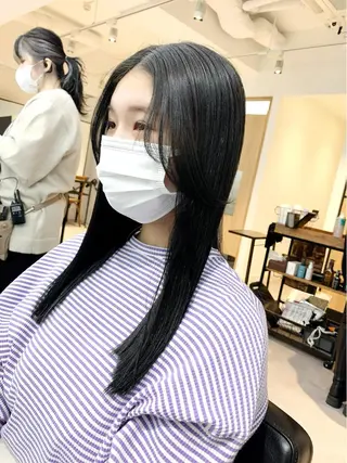 ロング カラー パーマ ヘアアレンジ メンズ キッズ ネイル マツエク・マツパ アイブロウ 似合せレイヤー／ 柔らか透明感カラーのヘアスタイル